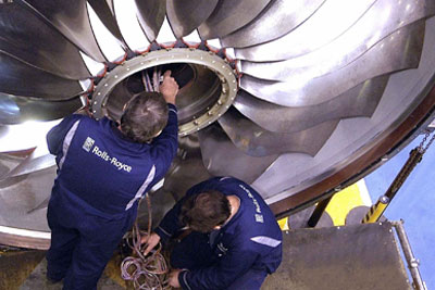 Manufacture of Rolls-Royce jet engine