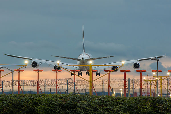 Plane landing at Heathrow