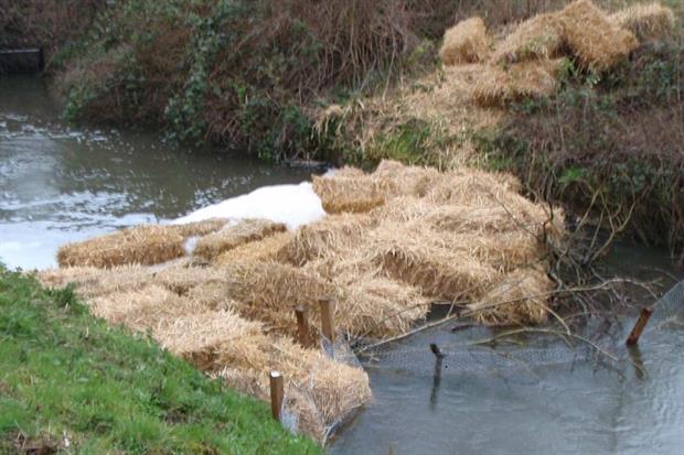 The pollution being contained at Mother Drain (image credit: Environment Agency)