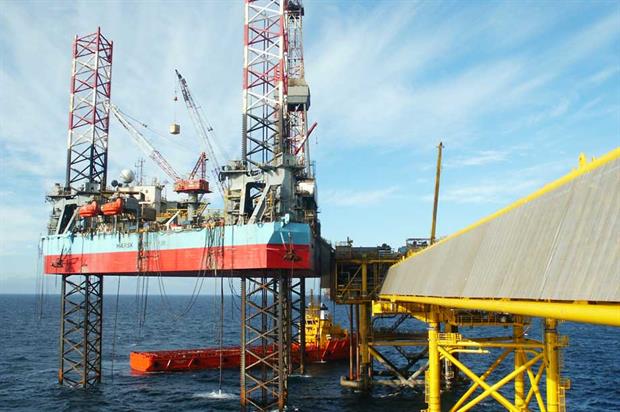 An offshore rig in the North Sea (pic: Enrico Strocchi, Flickr, CC BY-SA 2.0)