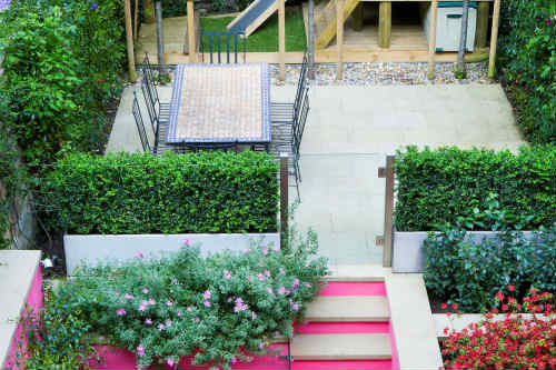 Design by Stuart Craine - image: Marianne Majerus