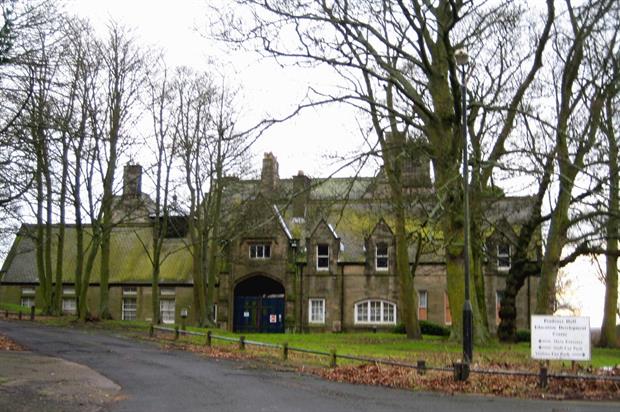 Pendower Hall - image: Madraban (public domain 1.0 licence)
