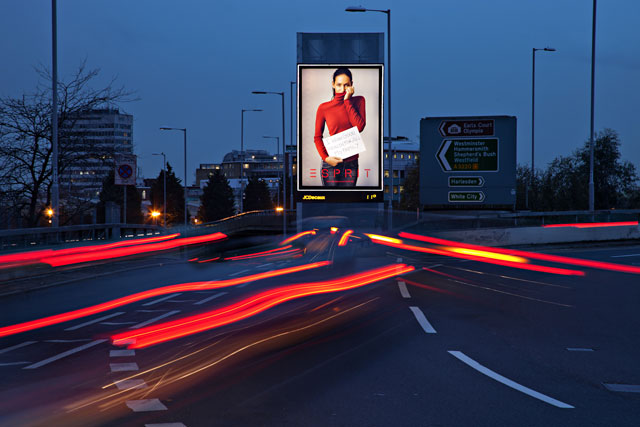 JCDecaux: fourth-quarter global revenues rose 3.6%