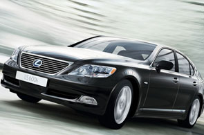 Lexus: the average driver is confident but not brash