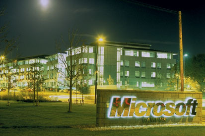 Microsoft stores to open in fall