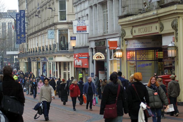 Retail sector: consumer demand continues to be weak