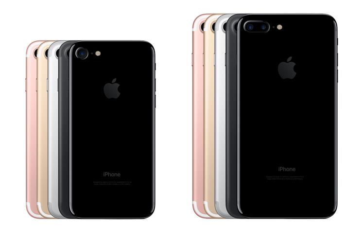 Why Apple's pitch for its wireless headphones and smartwatch was spot on