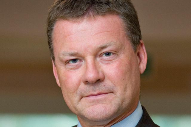 News International to begin review of 380 commercial roles