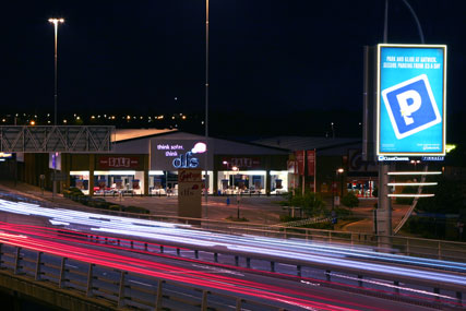 Clear Channel: Gatwick Halo tower