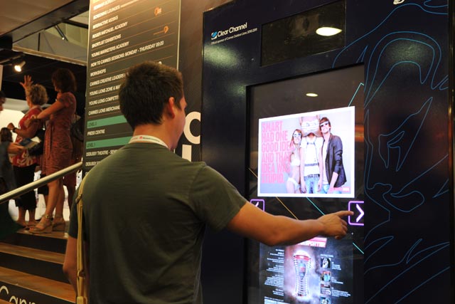 Clear Channel: latest outdoor interactive screens displayed at Cannes 