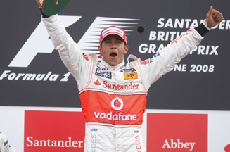 Santander agrees McLaren F1 extension