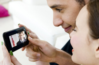 Toshiba website makes film content available for mobiles