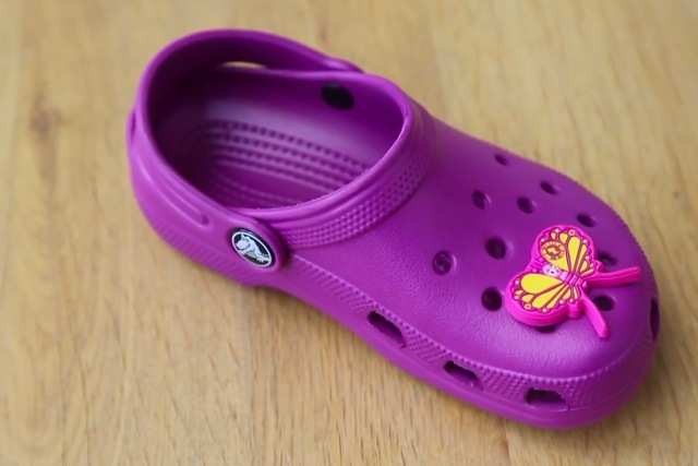 crocs full of jibbitz