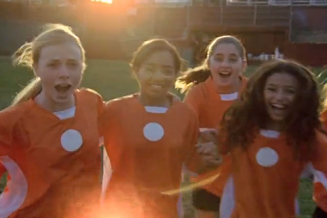 Dove: self esteem ad wins Body Confidence award