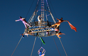 Cirque Bijou Photo by Maisie Hill
