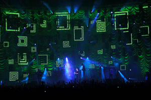 Picture gallery: XL Video supplies LED tiles for Kaiser Chiefs tour