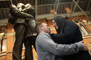 World Record London turns to hugging