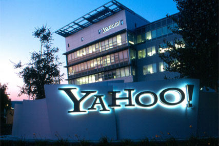 Yahoo!: integrating real-time Twitter feeds into its content