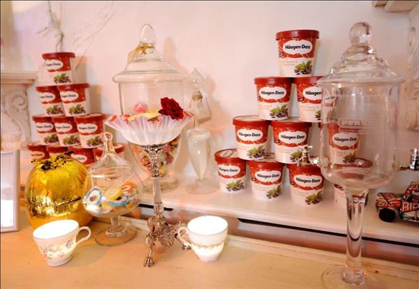 Häagen-Dazs treated guests to personalised mint or chocolate perfumes 