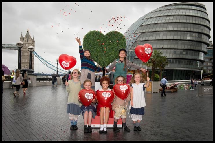 The cast of Annie Jr launched the London Heart Trail