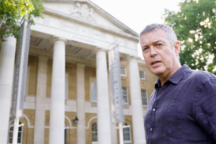 Moray MacLennan: outside the Saatchi Gallery