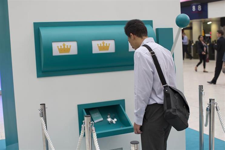 Deliveroo: set up a food-dispensing slot machine in Waterloo station last year