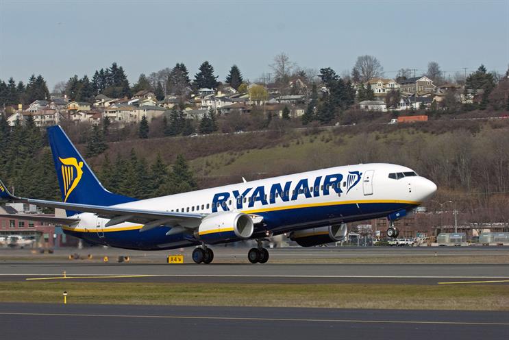 Ryanair: hands European account to Dare