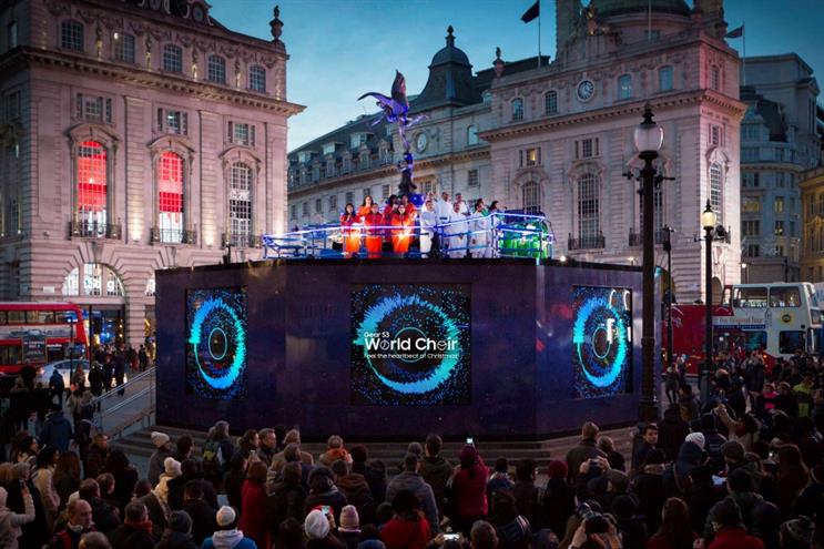 Samsung brings Londoners together with choirs from around the globe