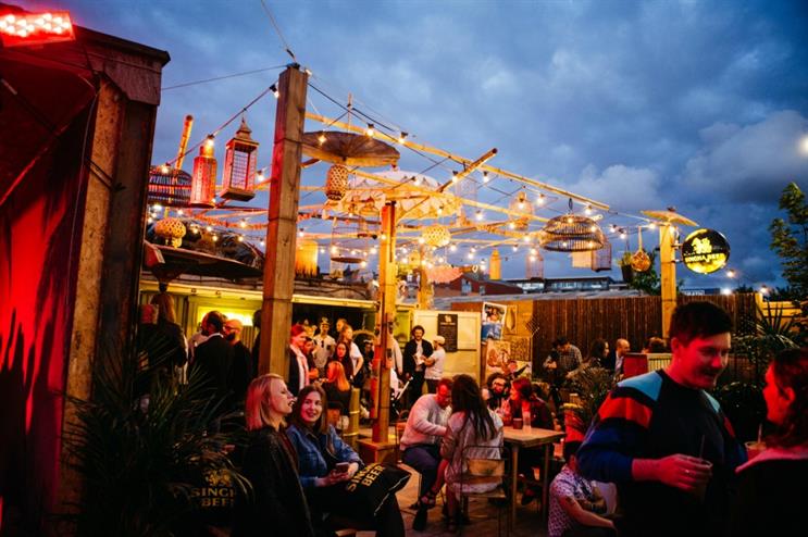 Singha Beer: recreating a classic Thai street bar