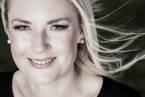 Stella English will talk about her own experiences at UVL's 2013 expo