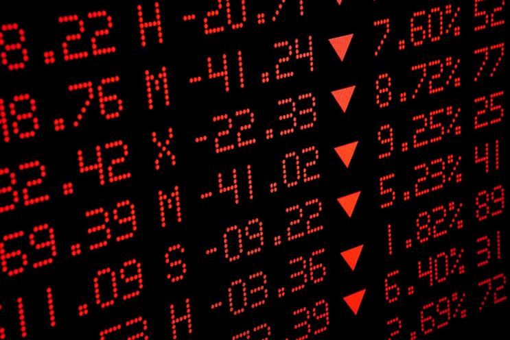 Stock market: share prices for holding companies are down