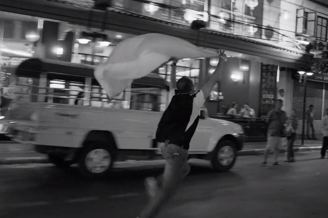 Budweiser: running black-and-white ad