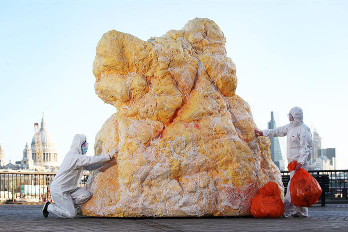 Healthcare company Thriva creates giant fatberg for health check reminder
