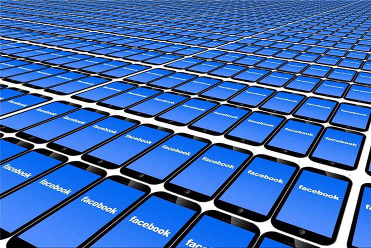 Facebook and Instagram sites crash worldwide