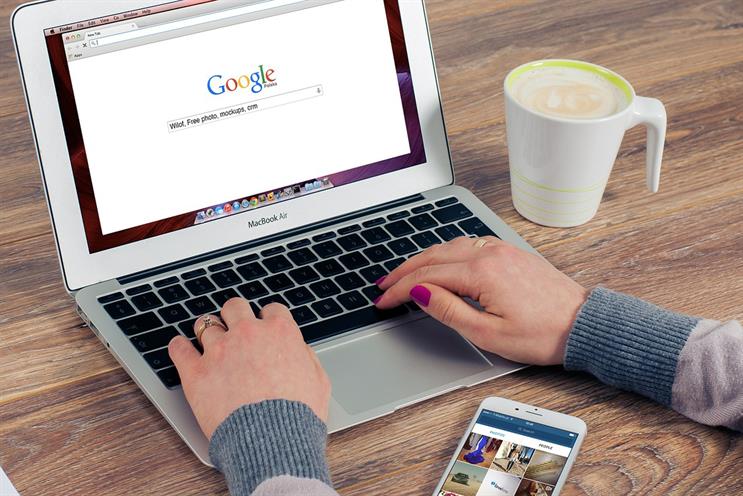 Google appeases publishers by ending 'first click free' and helping to sell subscriptions
