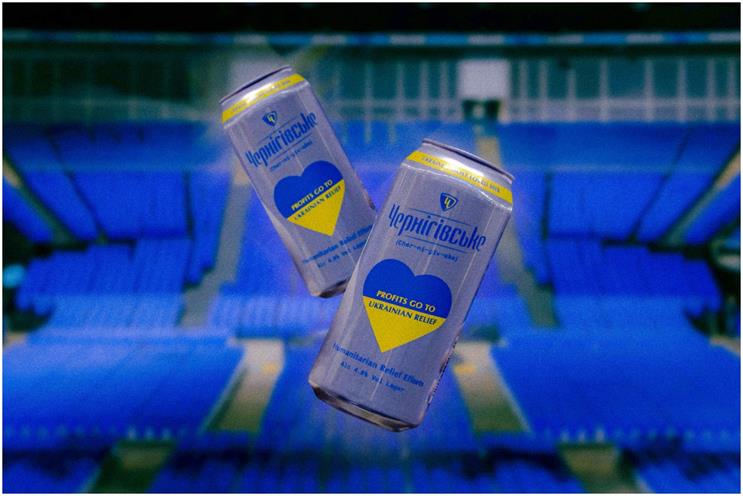 Budweiser: cans of Chernigivske will feature the Ukrainian flag 