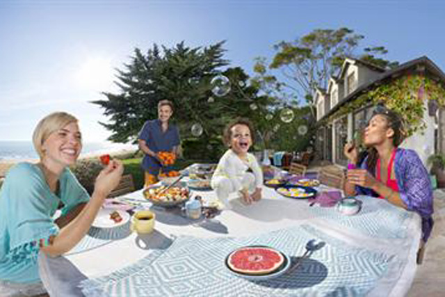 HomeAway: seeks to distance itself from Airbnb with global campaign