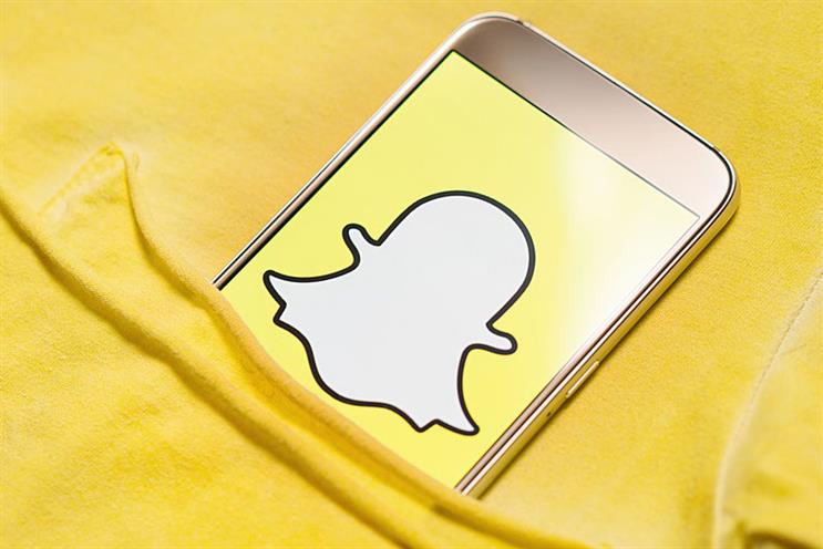 Snapchat: commercial campaigns can now add 'swipe' actions