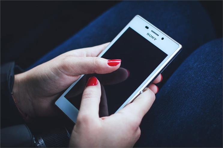 'Downloads are obsolete' and other mobile-engagement trends
