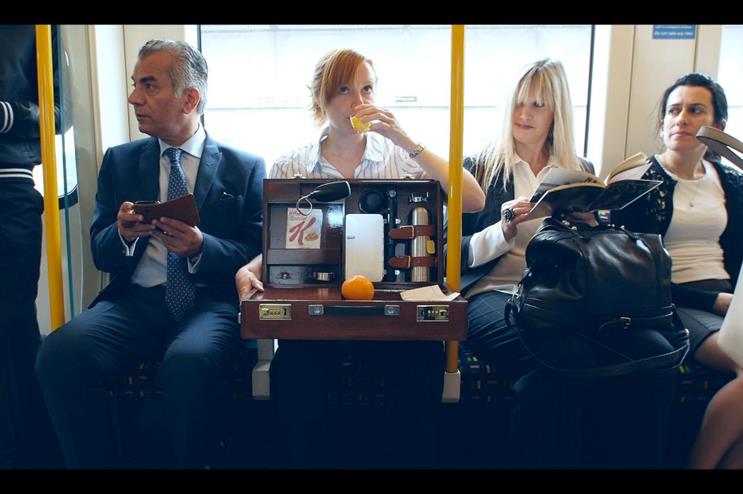 Kellogg's created the Special Kase for commuters to enjoy cereal on the tube
