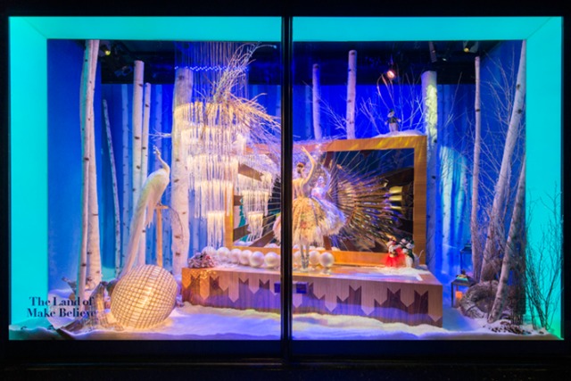 Harrods reveals Christmas window displays featuring AR activation 