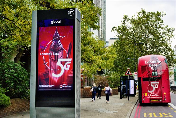 Vodafone: last year's 'best 5G' campaign was bought by Carat and Posterscope on Global roadside sites