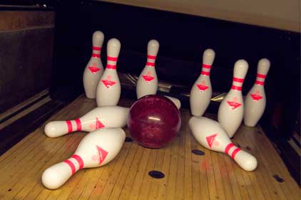 UK’s bowling firms: to target professionals