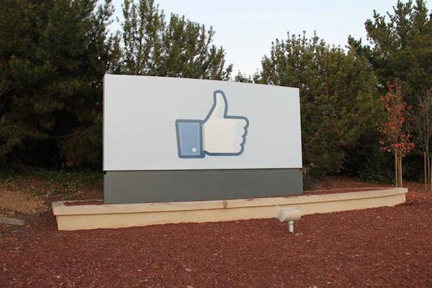 Facebook 2012 'social experiment' draws users' ire