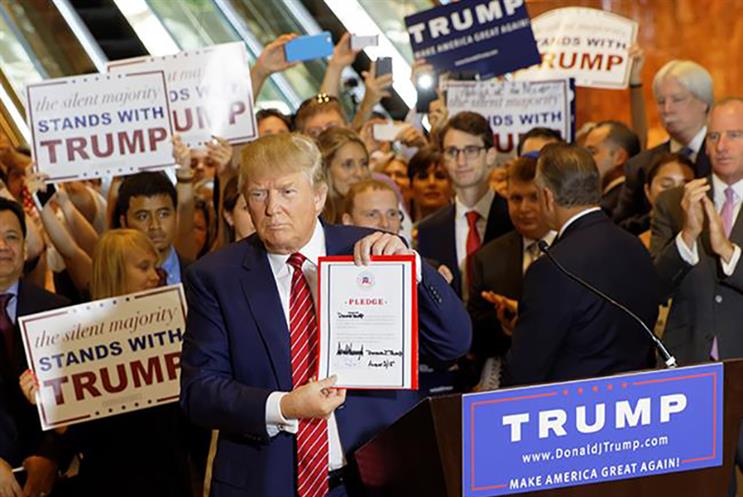 Silicon Valley CEOs take sides against Trump's Muslim immigration ban