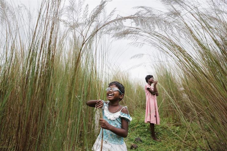 Girls in Wheat field, Brent Stirton for Blue Chalk Media and Wonder Work/ Verbatim