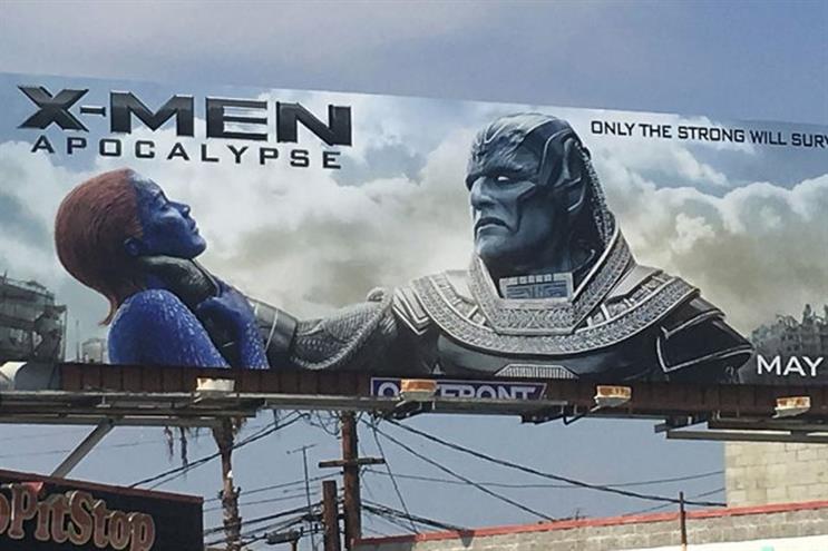 Is Rose McGowan wrong about the 'X-Men: Apocalypse' billboard?