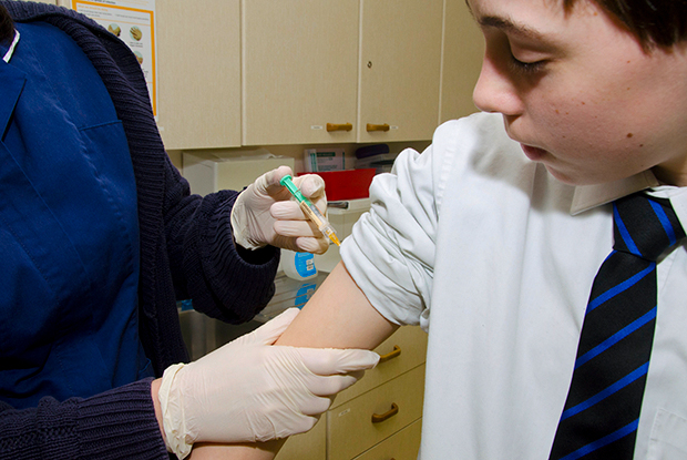 HPV vaccination (Photo: Dr P. Marazzi/Science Photo Library)