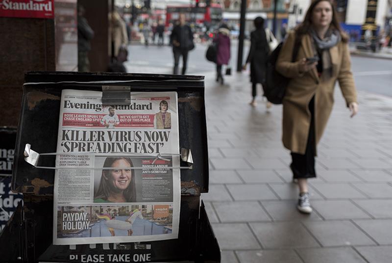 Dramatic headlines can cause people to worry more than official advice suggests necessary (Photo: Richard Baker/Getty Images)
