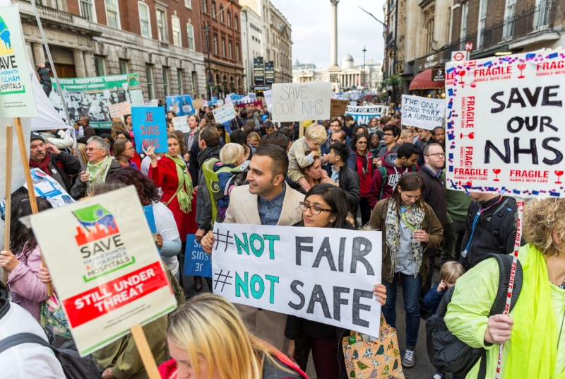 Junior doctors march in London over proposed contract changes